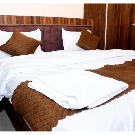 Tirupati Balaji Inn Bageshwar Dham Basari Luaran gambar