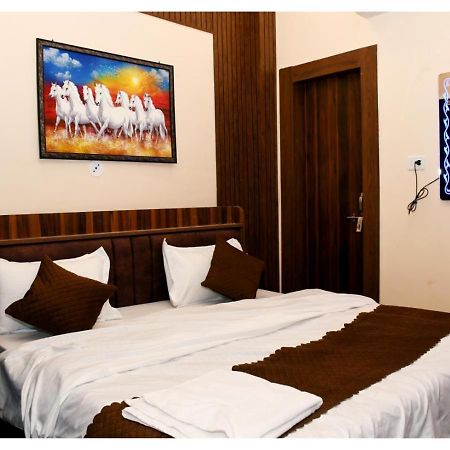 Tirupati Balaji Inn Bageshwar Dham Basari Luaran gambar