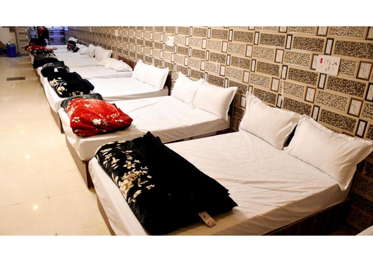 Tirupati Balaji Inn Bageshwar Dham Basari Luaran gambar