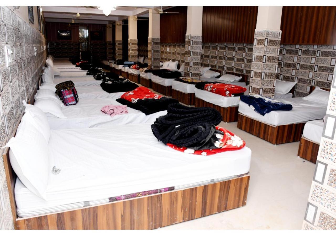 Tirupati Balaji Inn Bageshwar Dham Basari Luaran gambar